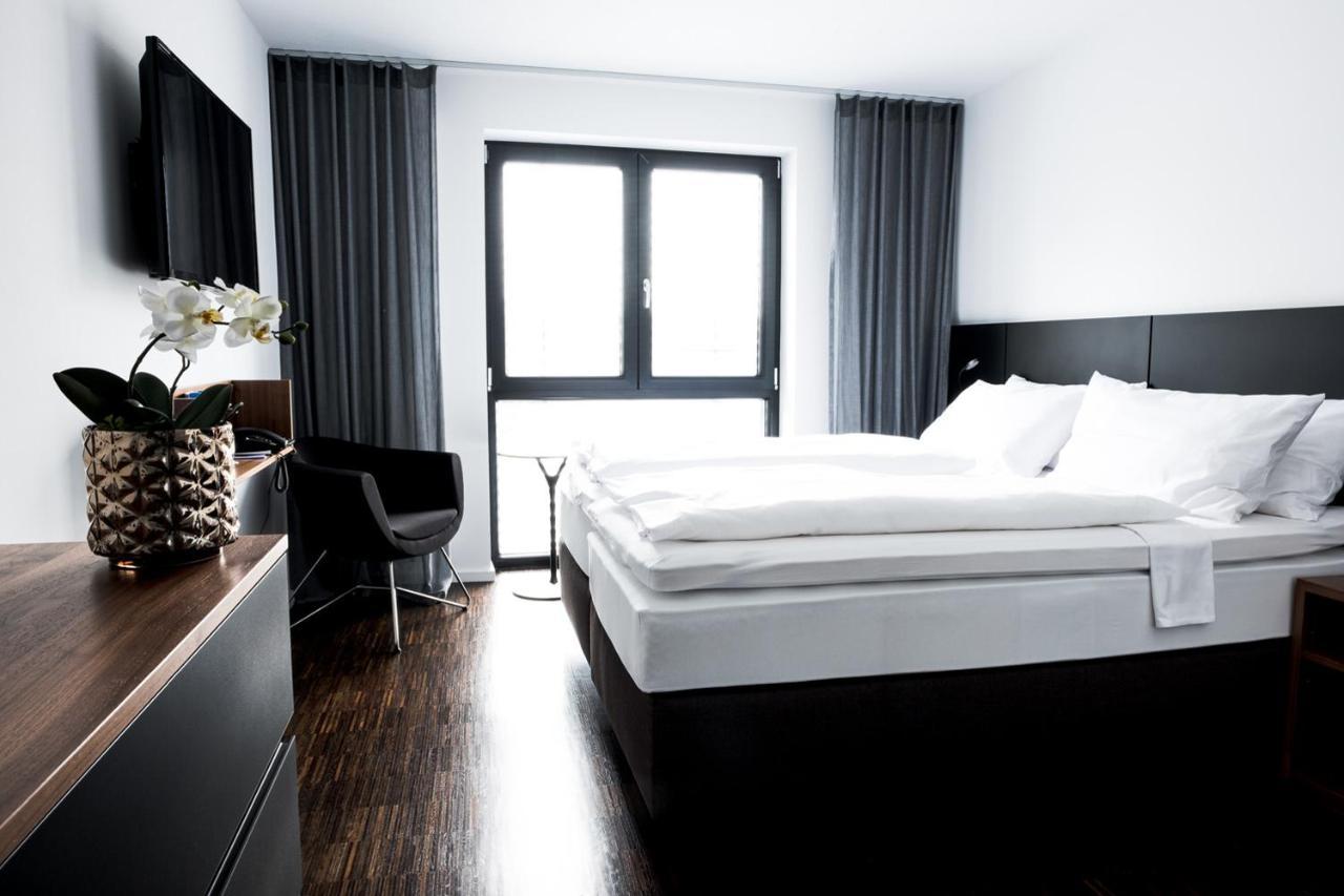 &Repeat Koeln Airport Hotel Bagian luar foto