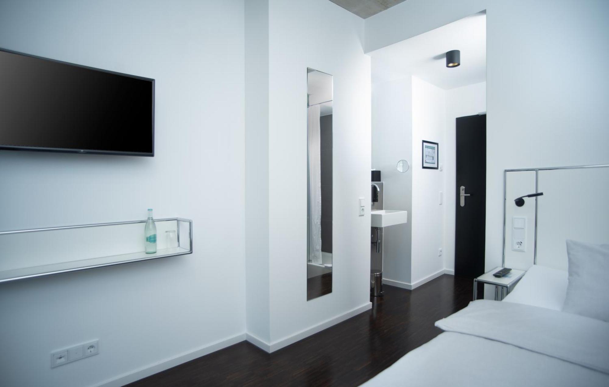 &Repeat Koeln Airport Hotel Bagian luar foto